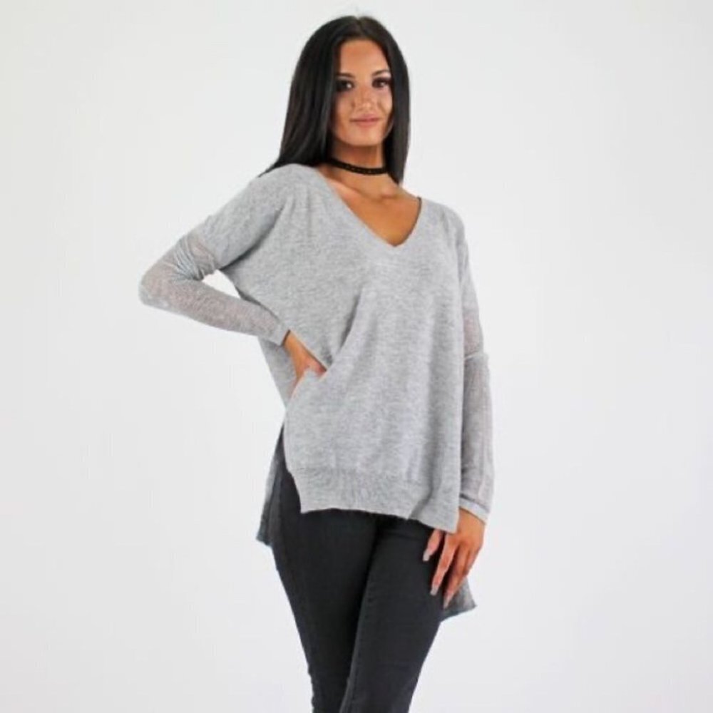 ASOS Glamorous Sweater High Low V-Neck Side Slit Knit Wool blend Grey Size XS